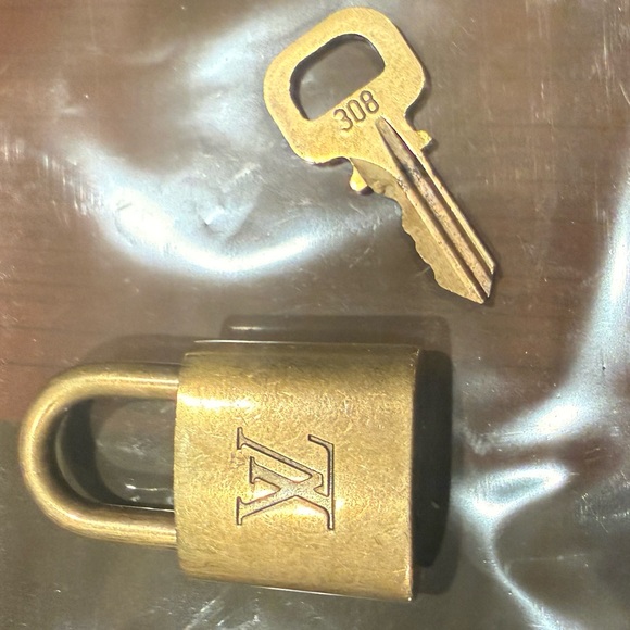 Louis Vuitton Gold Padlock and Key #308 - Picture 6 of 10